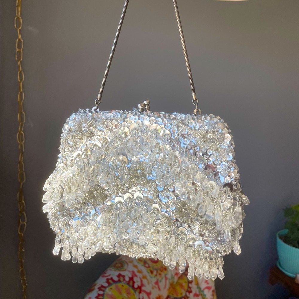 VINTAGE | Silver | Beaded Handbag